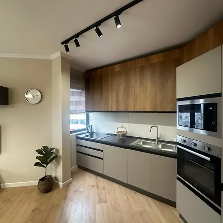 Eja 2 Apartamento Tirana